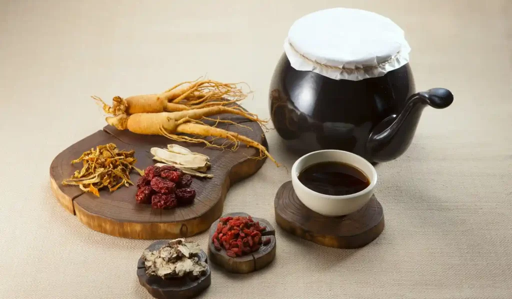 Comparison chart of Traditional Korean Medicine vs Western Medicine diagnosis and treatment approaches